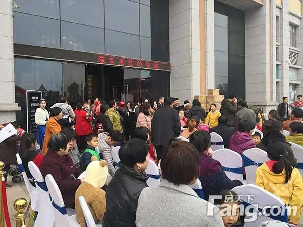 谁家人气爆棚？且看中环荣域再续传奇