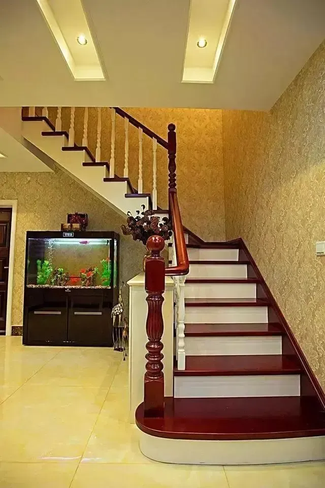 买了复式房，楼梯要怎么装才更高档？自建房也可以看看~-房产资讯-房天下