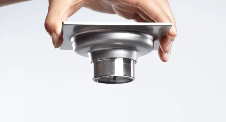 卫生间总反味,别着急换地漏,你要先搞清楚"存水弯"原理